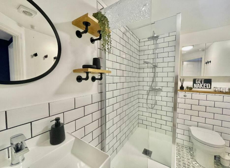 Lovely 2-Bedroom Bristol Apartment. Free Parking. Экстерьер фото